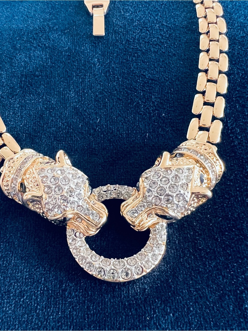 Stella & Dot Gold Lion Head Pavé Link Necklace with Crystal Ring - Picture 2 of 4